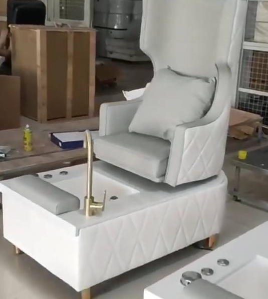 Cadiario Luxury Manicure Chair without Tube Eddy Current Foot Massage Chair Can Back Powerful Pump Pedicure Chair Nail Beauty Salon 0.95