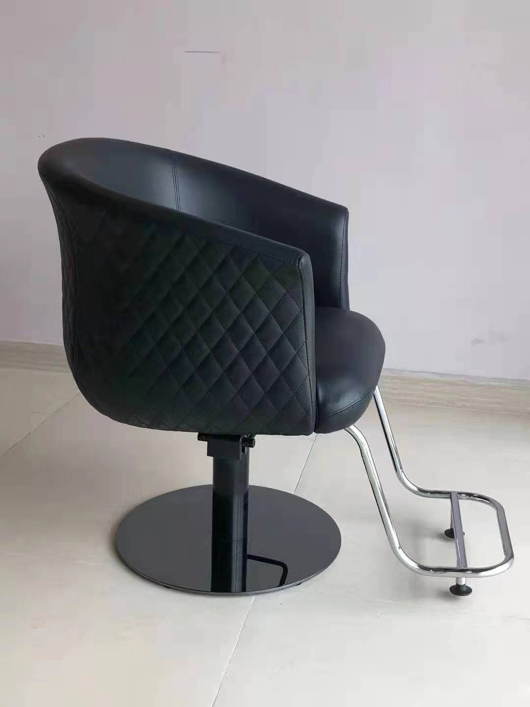 Luxury Hair Beauty Salon Furniture Black Vintage Hydraulic Barbers Chairs For Sale